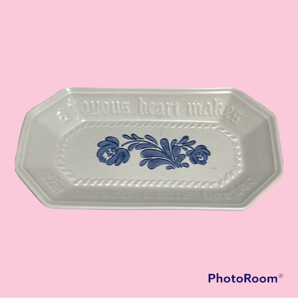 Pfaltzgraff Vintage Yorktowne Bread loaf plate pottery dish stoneware